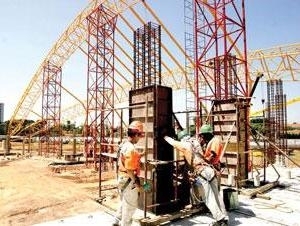Construo: um dos setores que podem ser beneficiados com a Copa