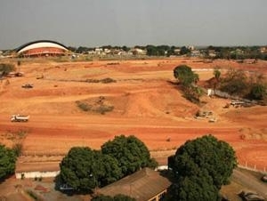 Canteiro de obras da Arena Pantanal
