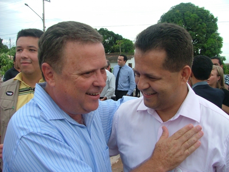 As cinco mil casas populares entregue a populao,  reflexo da parceria entre governos federal, estadual e municipal