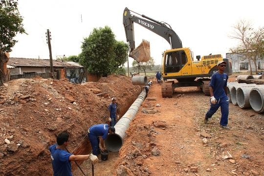 Governo do Estado mantm obras de pavimentao asfltica de ruas nos bairros de Cuiab