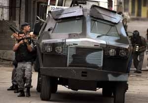 Os policiais devem ter como foco a preservao da vida e a proteo dos direitos dos cidados.