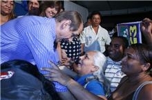 Durante a missa,  Wilson foi convidado a ler trecho da bblia