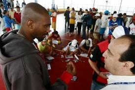 Happer MV Bill visita o projeto Conscincia Hip Hop, da CUFA Central nica das Favelas