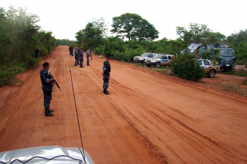 Policiais do Gefron em operao