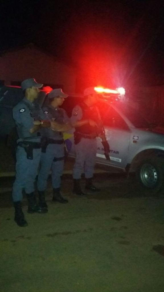 A guarnio do Ncleo de PM prendeu o acusado quando ele chegada da roa em um trator