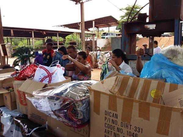 Os candidatos s vagas devem ser alfabetizados, ter experincia como catador de materiais reciclveis, entre outras exigncias