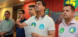 Emanuel e aliados divulgam denncia contra Wilson