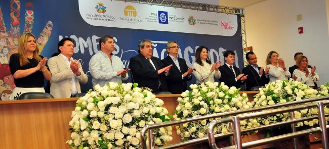 Lanamento da campanha Homens que Agradam no Agridem