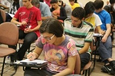 Os portões nos locais de provas serão abertos às 12h e fechados às 13h (horário oficial de Brasília)