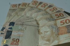 Contribuinte pode acessar a pgina da Receita ou ligar para o Receitafone e conferir se teve a declarao liberada