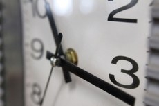 O leap second consiste em acrescentar um segundo em todos os relgios atmicos do mundo