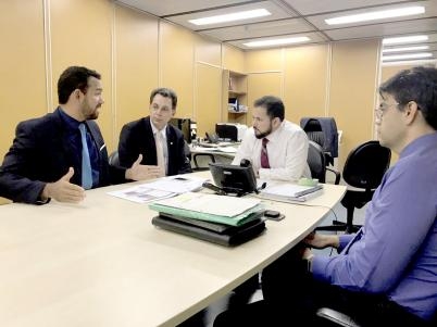 Deputados Wancley e Ezequiel buscam melhorias para acesso a municpios