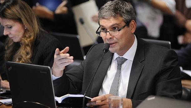 Senador Lindbergh Faria (PT-RJ)