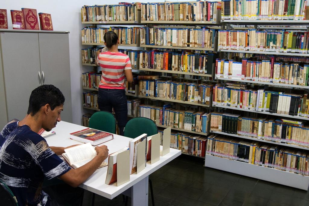 Biblioteca Estadual Estevão de Mendonça, em Cuiabá, a maior do Estado, completou 105 anos recentemente