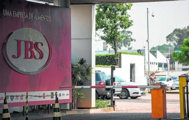 Dficit com aes do JBS se soma a rombo de R$ 18 bi registrado pela Funcef