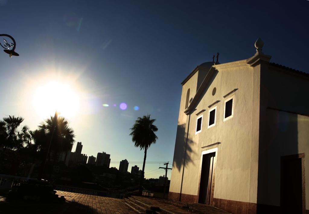 A celebrao ocorre no entorno da Igreja de Nossa Senhora do Rosrio e So Benedito, centro histrico da cidade