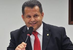 Valtenir critica traies  trajetria do PSB