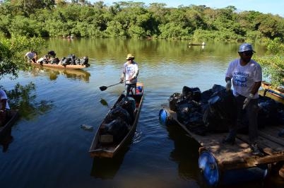 Limpeza do Rio Cuiab