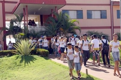 Projetos de lei preveem aes preventivas em escolas