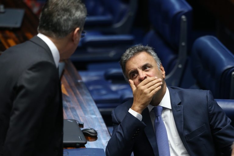 Acio Neves.