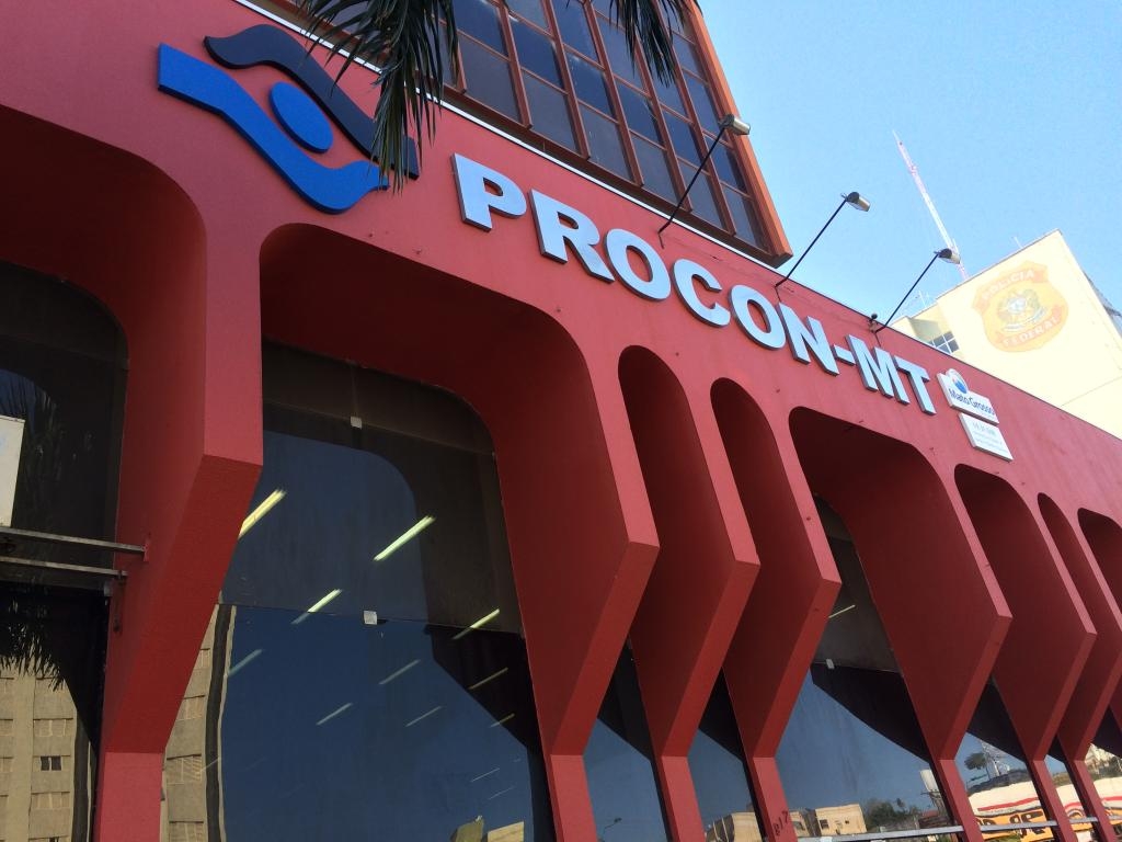 Sede do Procon Estadual, na Av. Historiador Rubens de Mendona