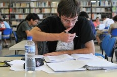 Programa é voltado para alunos ensino médio da rede pública ou bolsistas integrais em escolas particulares