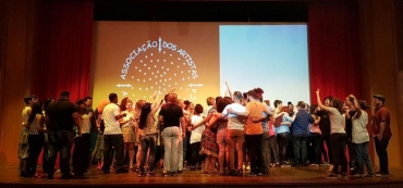 A MT Escola de Teatro foi criada com o objetivo de atender aos interessados no estudo do teatro como atividade profissional 