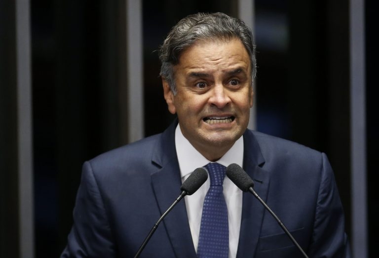 Acio Neves.