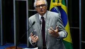 O senador Ronaldo Caiado