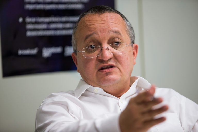 Governador do Estado do Mato Grosso, Pedro Taques (PSDB), durante entrevista na redao do Estado.