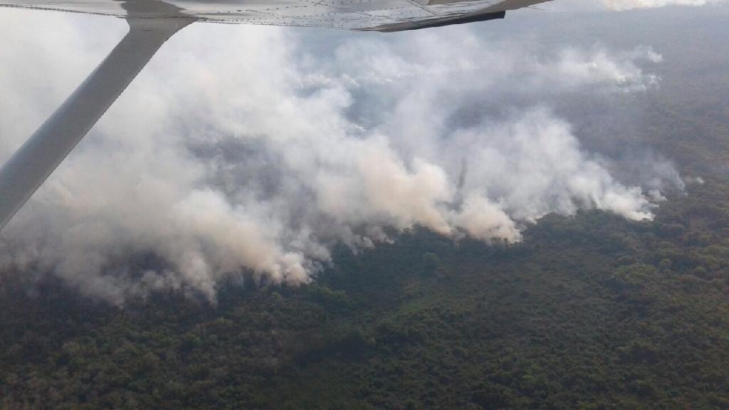 Sobrevoo de reconhecimento de Incndio Florestal