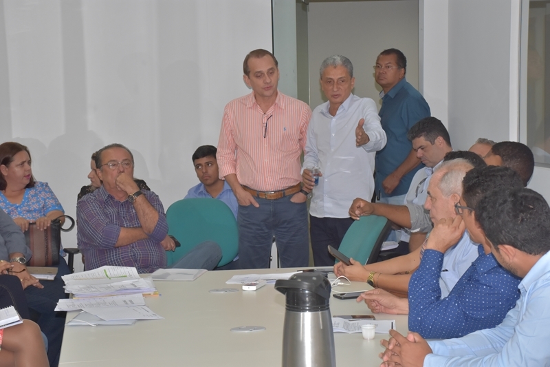 O presidente da AMM, Neurilan Fraga, disse que a expectativa é eliminar as pendências para finalizar as moradias