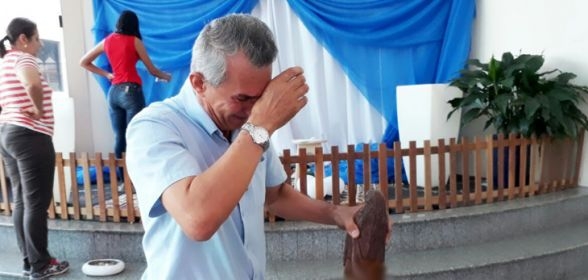 Padre Vagno Reato ficou muito comovido com a situao