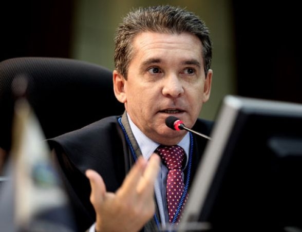 Srgio Ricardo