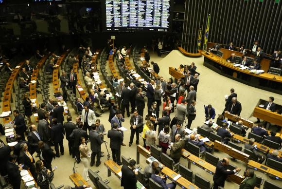 Sessão plenária do Congresso Nacional para apreciação de vetos presidenciais e do projeto que abre crédito especial para municípios