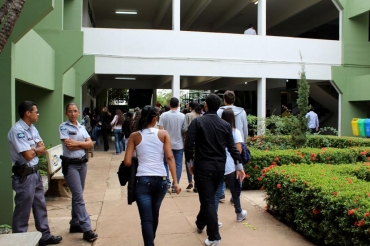 Podem solicitar iseno de taxa candidatos com renda familiar inferior a dois salrio mnimos, doadores de sangue ou Profissionais Tcnicos da Educao Superior da Unemat. 