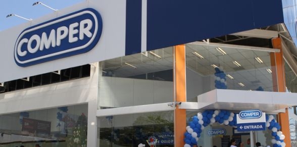 Supermercado Comper vendeu embutido com prazo de validade vencido e etiqueta adulterada.