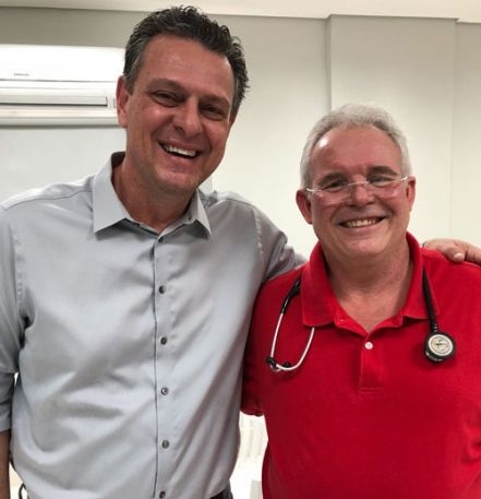 Presidente Regional do PSD, Carlos Fvaro e o diretor do Hospital Santa Helena, Marcelo Sandrin