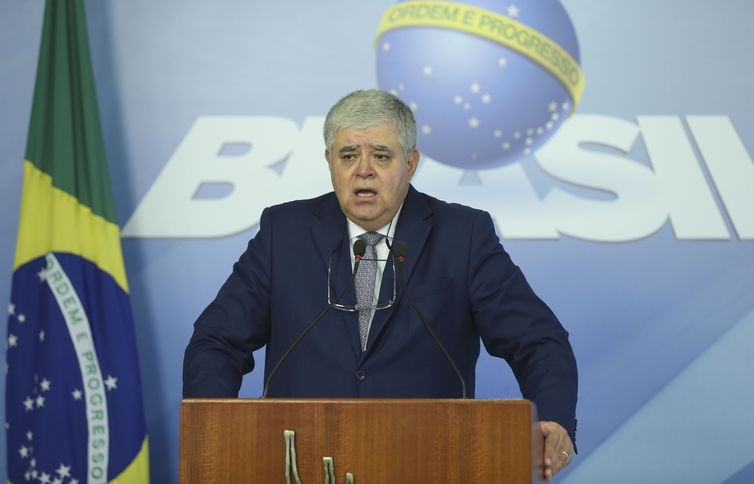 Ministro Carlos Marun concede entrevista