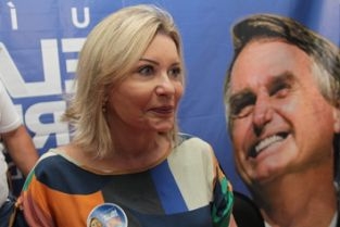 Selma Arruda anuncia independncia do grupo encabeado pelo tucano Pedro Taques
