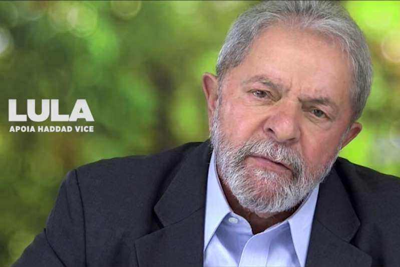 © Reprodução Lula apoia Haddad vice durante o programa eleitoral da coligação