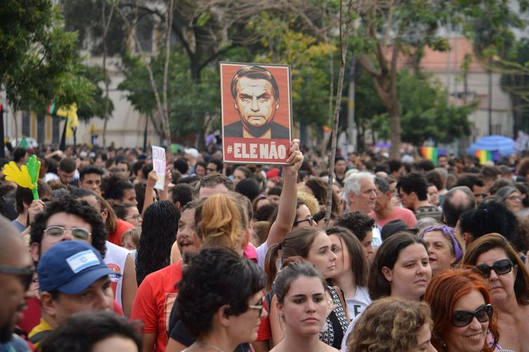 Manifestao rene mulheres em Braslia - Antonio Cruz/ Agncia Brasil