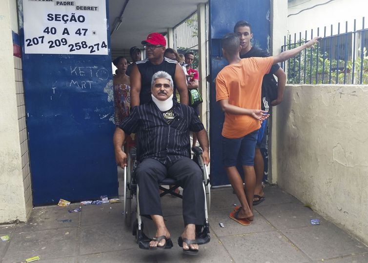 Este ano mais de 940 mil eleitores com necessidades especiais serão atendidos em 45.621 seções eleitorais - ArquivoAgência Brasil