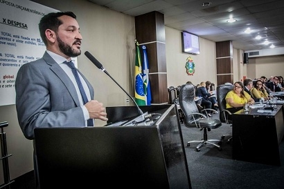 O secretário de Gestão e Planejamento, Basílio Bezerra, durante a audiência pública - Foto: Christiano Antonucci - Gcom MT