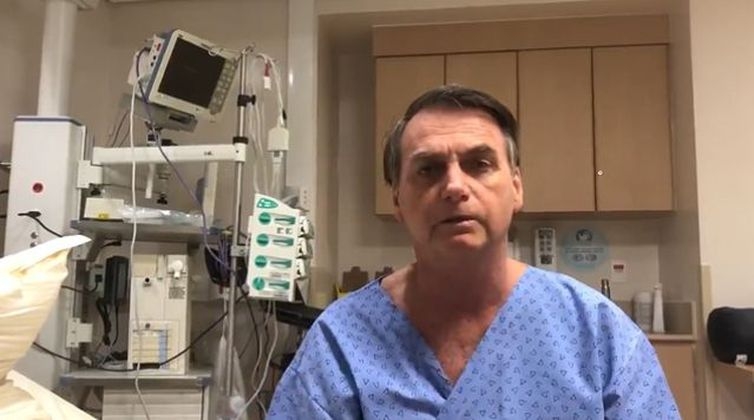 Presidente Jair Bolsonaro passará por cirurgia nesta segunda-feira (28) para retirada de bolsa de colostomia - Reprodução/Twitter de Jair Bolsonaro