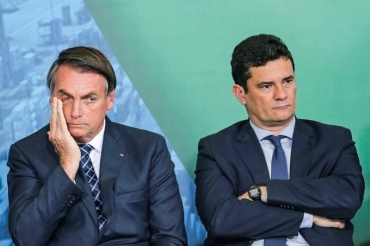 O PODER DA CANETA -- Presidente Jair Bolsonaro avisou o ministro da Justiça, Sergio Moro, que irá trocar o chefe da Polícia Federal Adriano Machado/Reuters