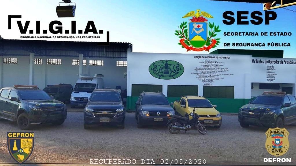 Gefron apreende trs veculos na fronteira - Foto: Gefron