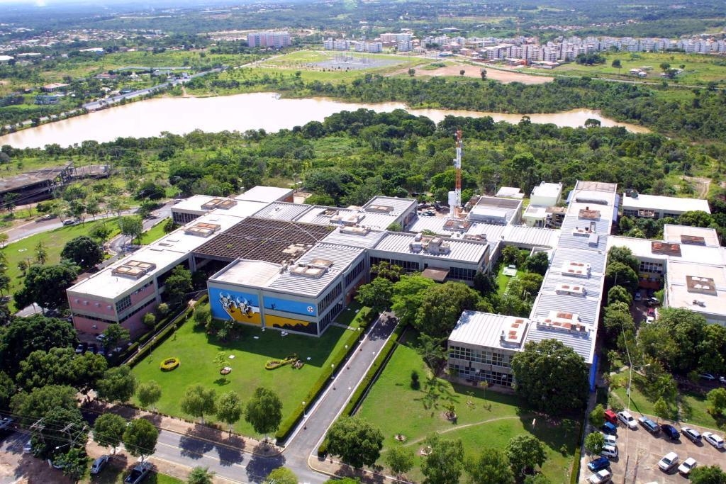 Secom-MT