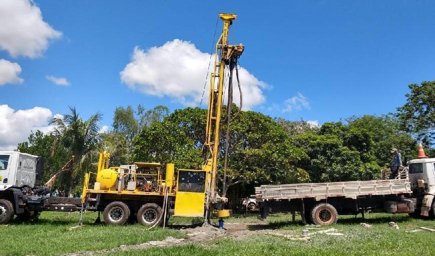 Perfurao de poos no assentamento Dom Osorio, em Rondonpolis - Foto: Assessoria