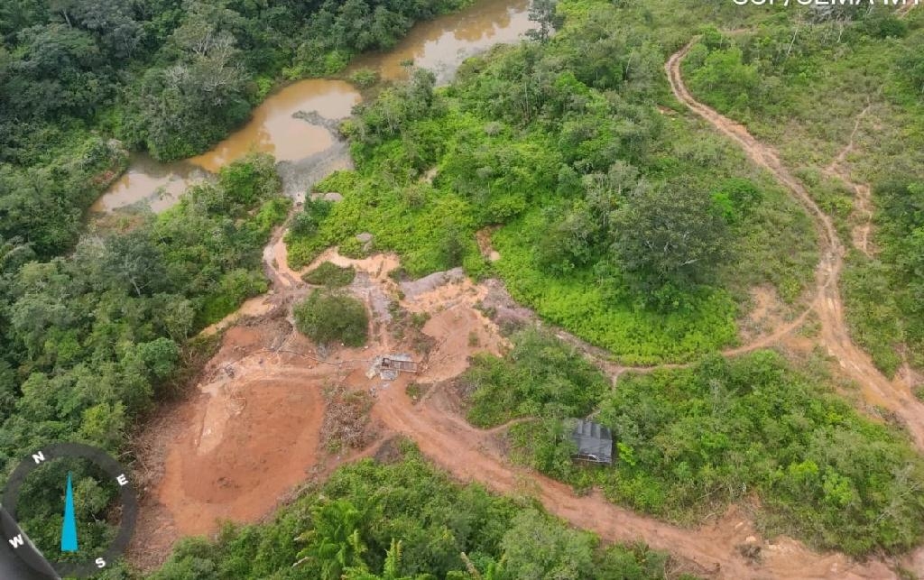 Garimpo ilegal na Unidade de Conservao Igaraps do Juruena - Foto: Sema-MT